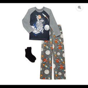 3 piece pajama set NWT